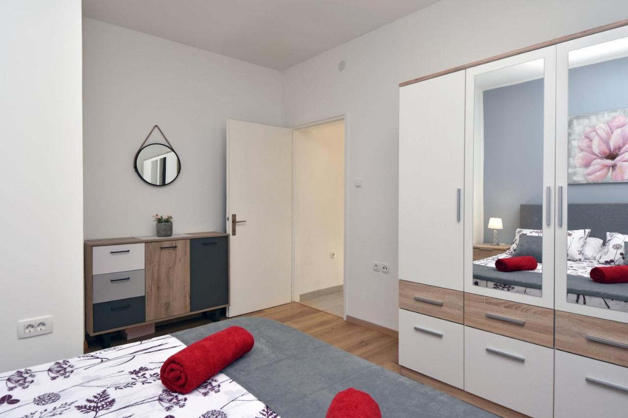 Greenvine Apartment