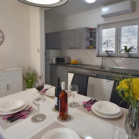 Greenvine Apartment Zadar Exterior photo