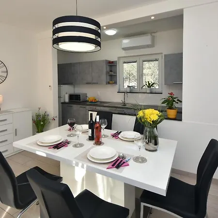 Greenvine Apartment Zadar Exterior photo