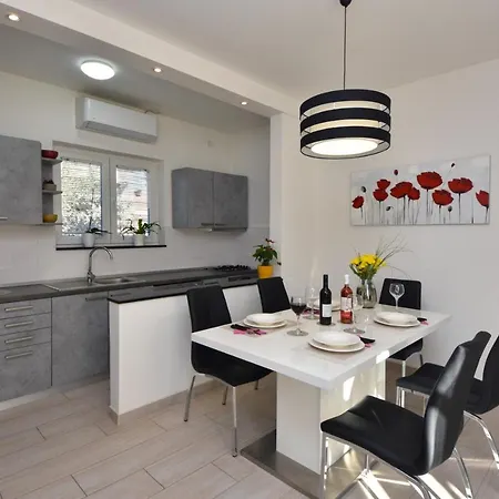 Greenvine Apartment Zadar Exterior photo