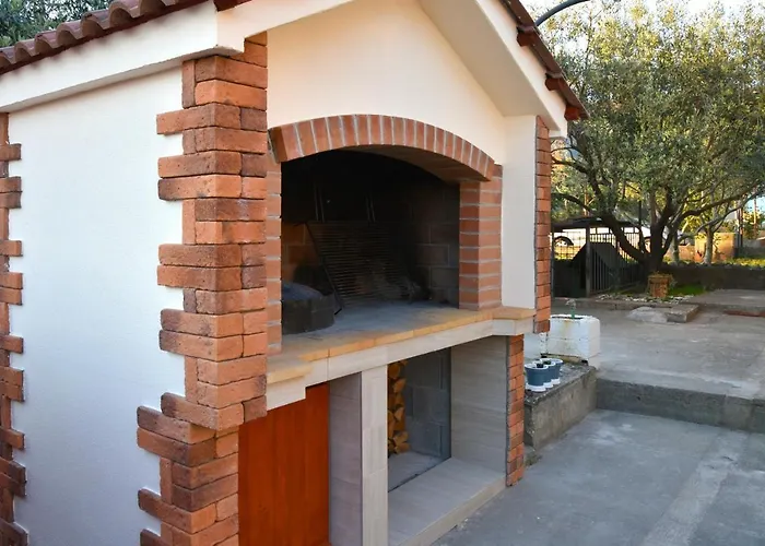 Greenvine Apartment